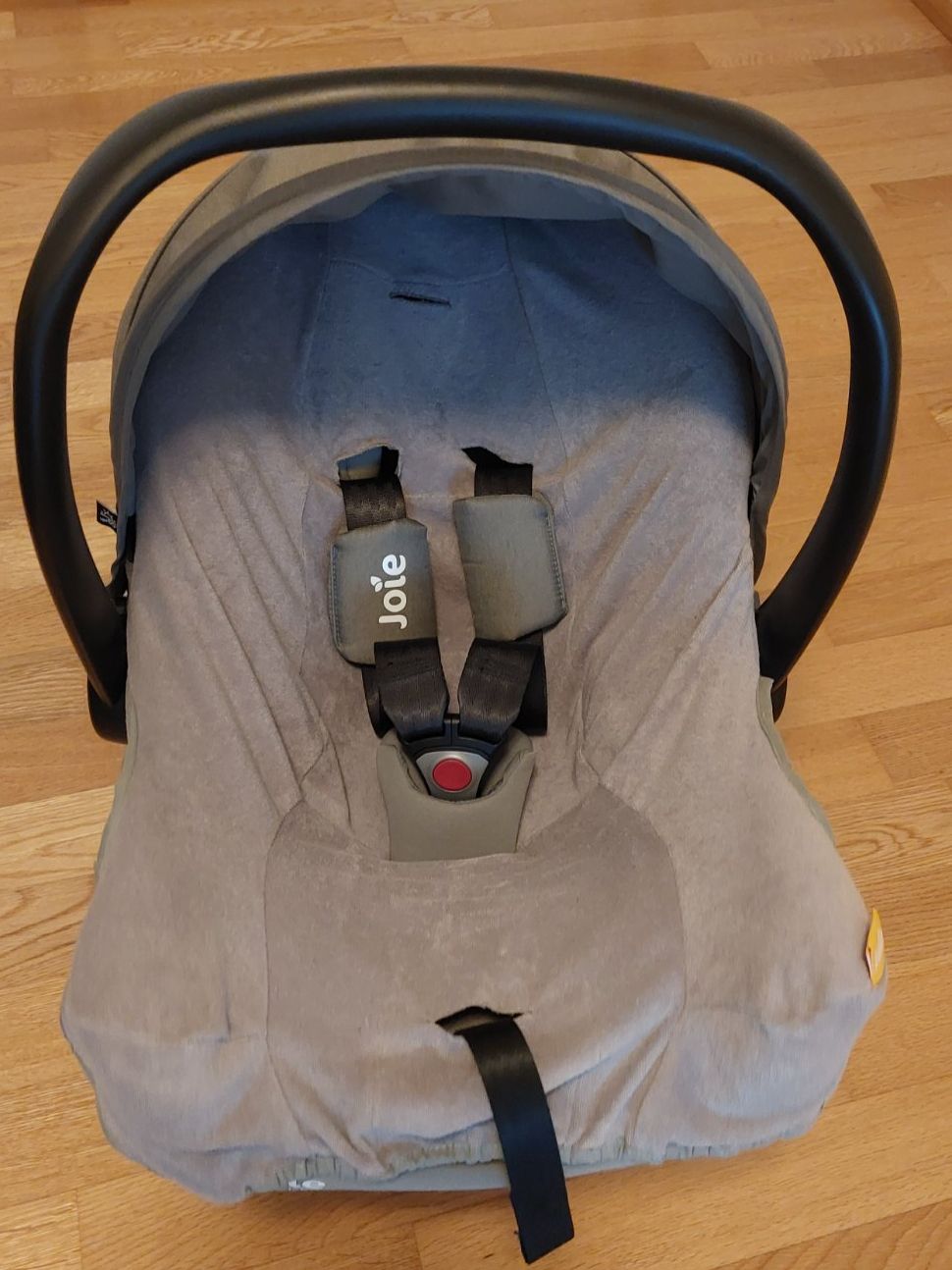 Joie Auto-Kindersitze: Auto Babyschale Joie i-Snug 2 grau – Gebraucht aus Rotkreuz von Viomia 1