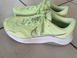 Nike Damen Laufschuhe, Gr. 38.5, neuwertig, Sommer-Trend!