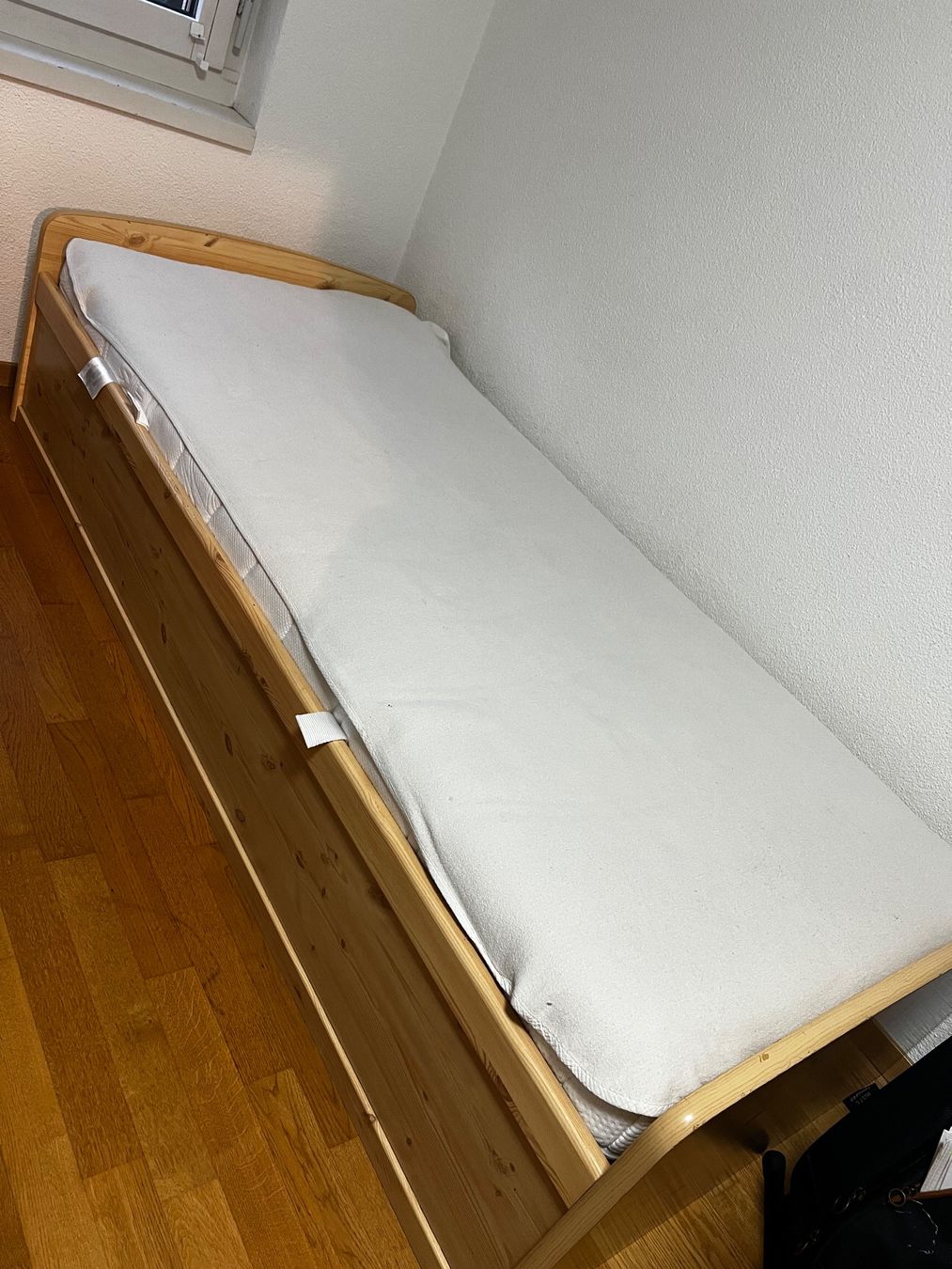 Letti: Bett 90x 200 – Usato da Ebikon venduto da Venus025