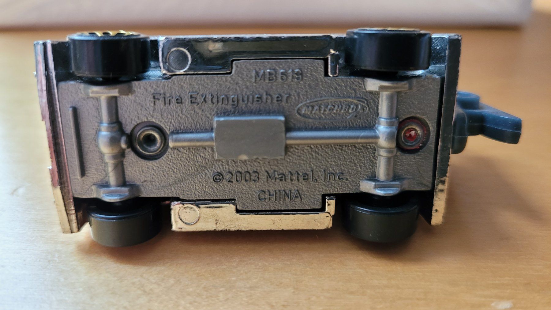 Matchbox Modellini d'auto: FIRE EXTINGUISHER- 1:64 – MATCHBOX 2003 – Usato da Neftenbach venduto da Mador6 5