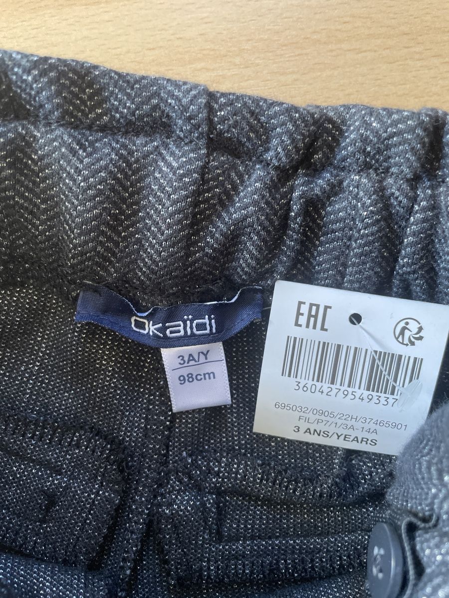 Okaidi Pantaloni: Schicke Shorts mit Bindegürtel, Grösse 98,neu! – Nuovo e nell'imballaggio originale da Baden venduto da FereBede 1