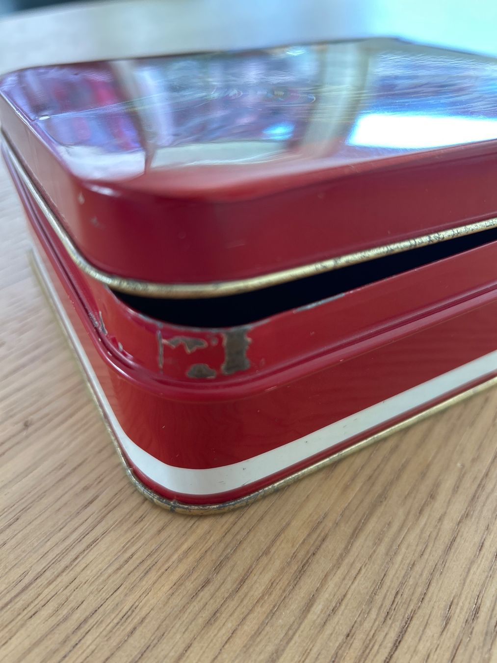 Tutte le decorazioni: Blechdose Gebäckdose Katzenkörbchen HUG AG Malters Retro – Usato da Luzern venduto da acapulco71 4