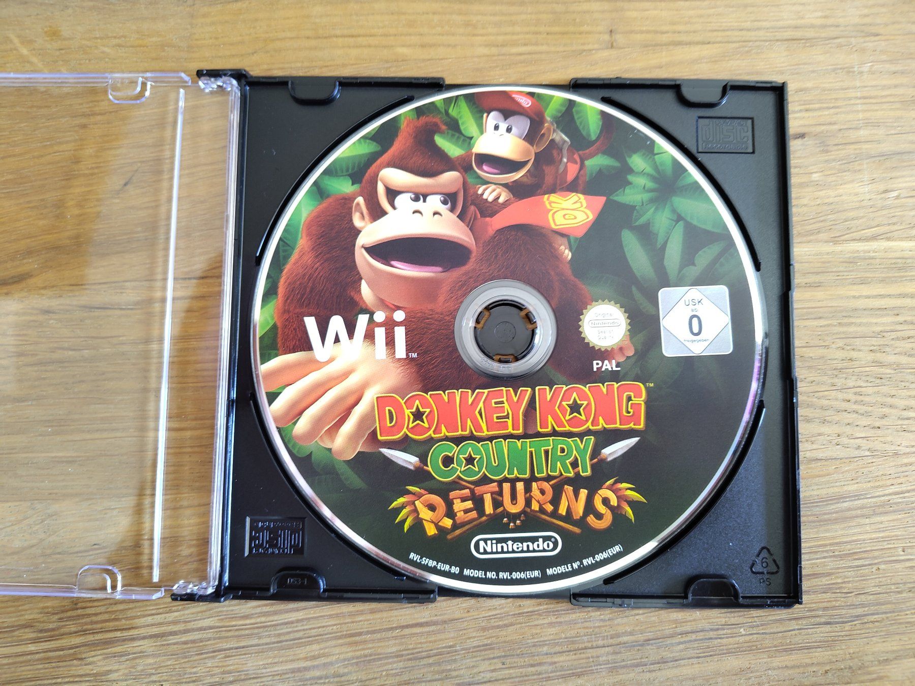 Nintendo Spiele: Donkey Kong Country Returns - Nintendo Wii – Gebraucht aus Kloten von SuperRetroPixels