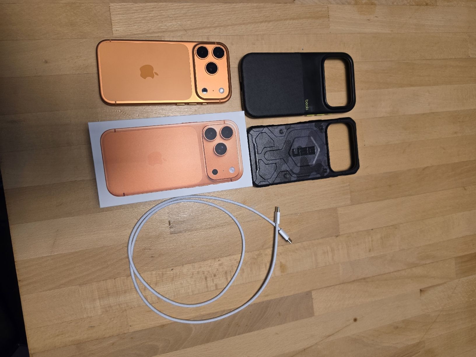 Apple Telefoni cellulari / Smartphones: iPhone 17 pro 1TB – Nuovo (secondo la descrizione) da La Roche FR venduto da toitoi69 1