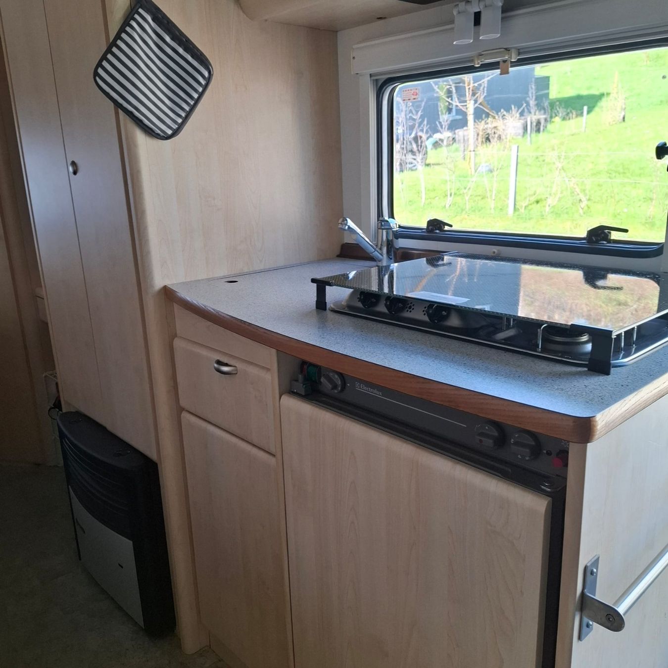 Remorques: Wohnwagen Bürstner – D'occasion à Lutzenberg par dia_l9sv 3