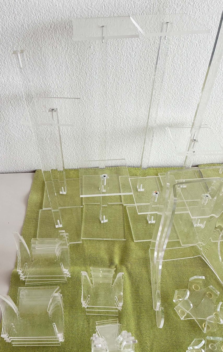 Sonstige Dekorationen & Accessoires: Diverse Plexiglas Ständer – Gebraucht aus Bäretswil von robsonantik 1
