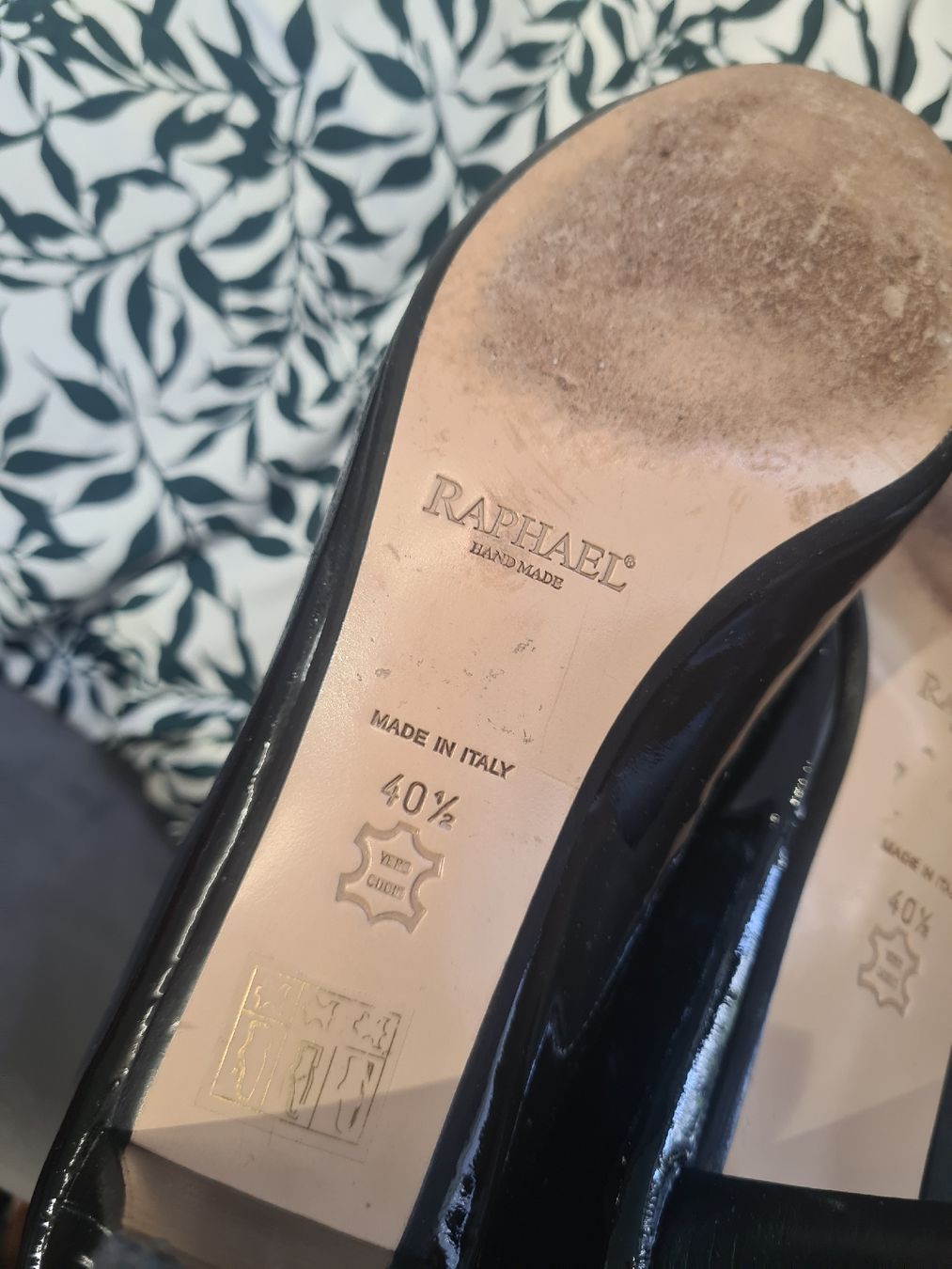 Scarpe da donna: Raphael Lack Pumps Schwarz Gr. 40.5 - Elegante Schuhe! – Usato da Adligenswil venduto da FriedasWelt 4