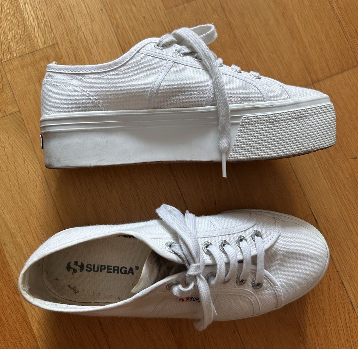 Superga Damenschuhe: Superga Sneaker, weiss, Grösse 38 – Gebraucht aus Basel von MyAn 2