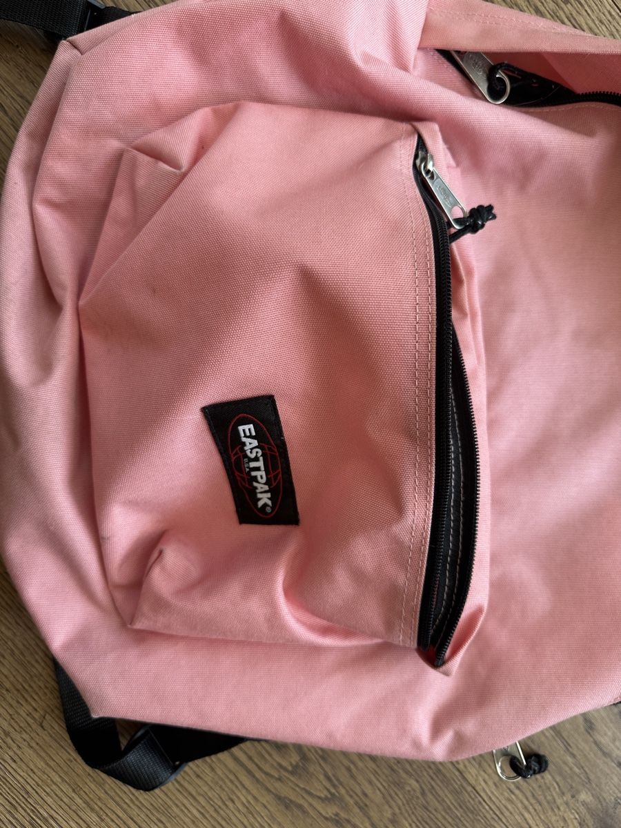 Eastpak Zaini: Eastpak Rucksack Pink – Usato da Rueschlikon venduto da LORMA01 1
