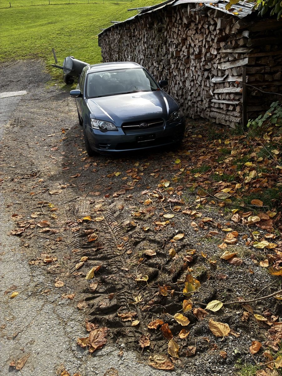Subaru Autos: Subaru Legacy – D'occasion à Urnäsch par ple_pk75 1
