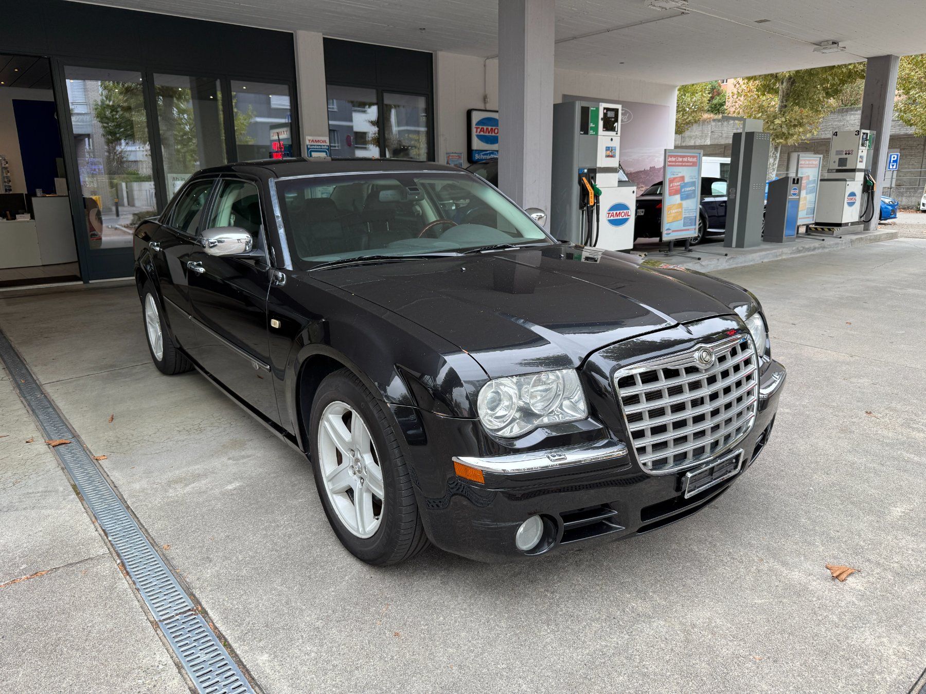 Chrysler Automobili: Chrysler 300 C – Usato da Geroldswil venduto da garagekleinag 5