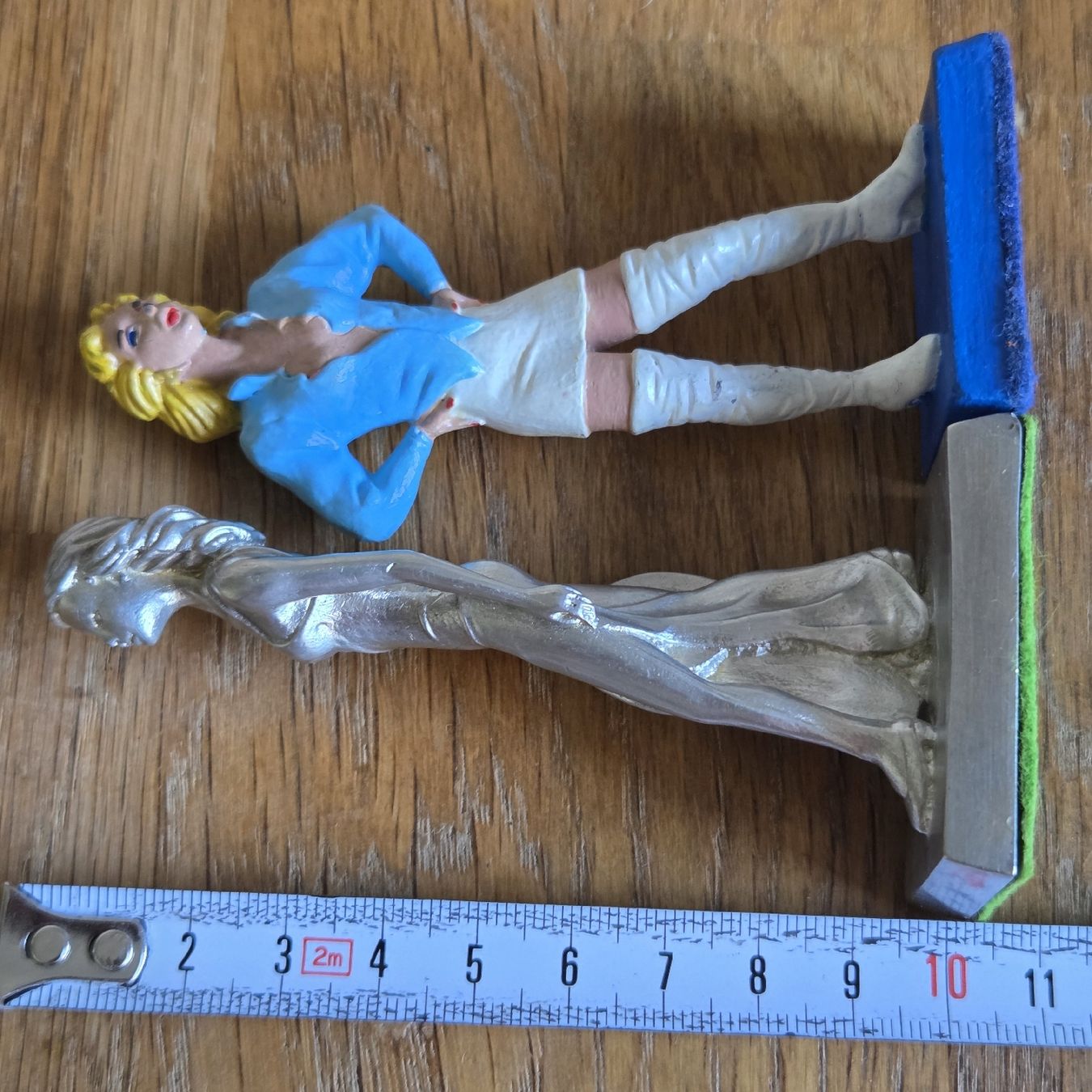 Figurines: 2 Tolle Frauen Figuren – D'occasion à Stans par Ducati16 5