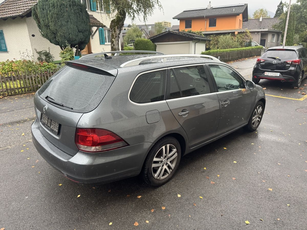 VW Golf Variant Kombi 2.0 TDI Automatik guter Zustand (Gebraucht) in ...