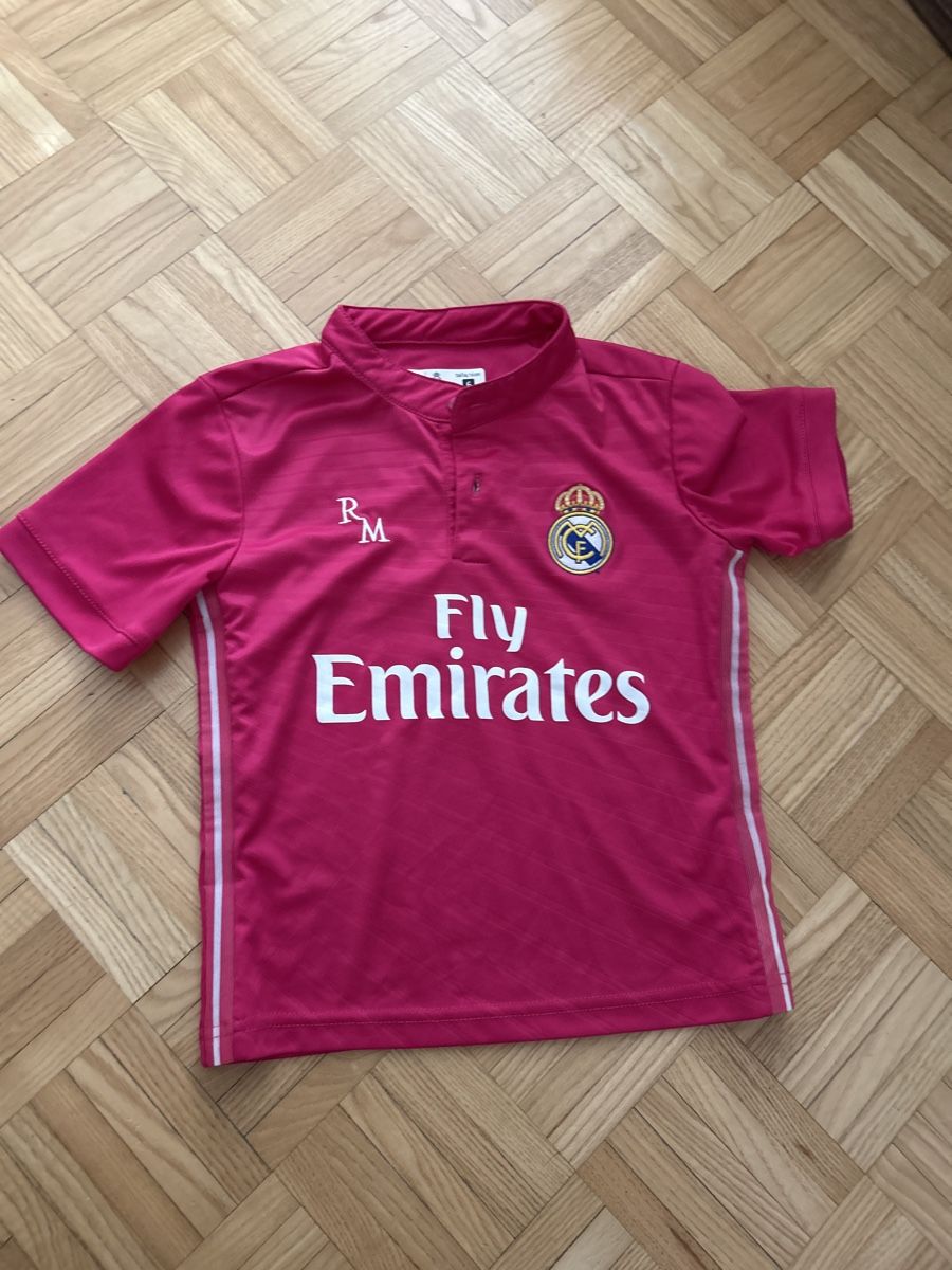 Real Madrid Leibchen & Hosen: Real Madrid Ronaldo Trikot, Grösse 6 – Gebraucht aus Urdorf von 2msa2