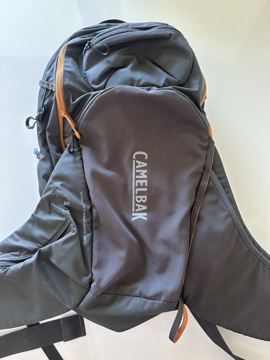 Camelbak Sacs à dos: CamelBak Fourteener 26 – D'occasion à Untersiggenthal par mob_8my7 4