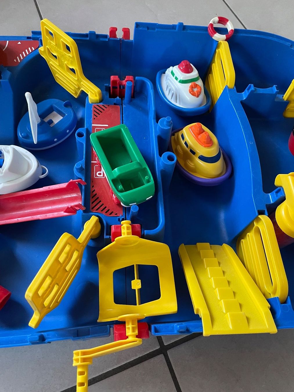 Aquaplay Jouets: Aqua-Play mit viel Zubehör – D'occasion à Cham par 2eye 2