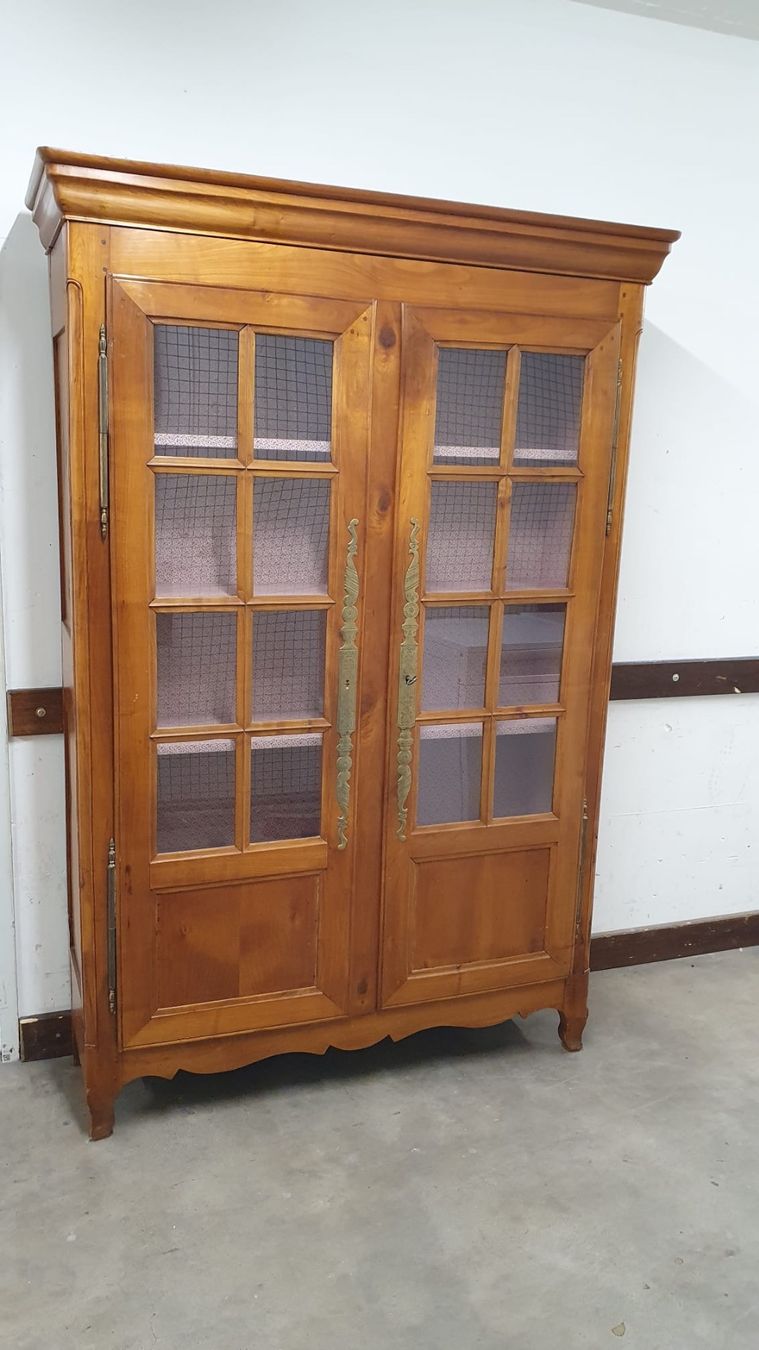Vetrine: ANTIKE VITRINE KIRSCHBAUM MASSIV – Usato da Dietikon venduto da brocki-eyra 2