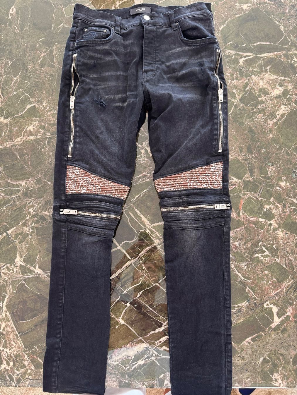 Amiri Jeans: Jeans slim Amiri – Usato da Genève venduto da kil_bxc8