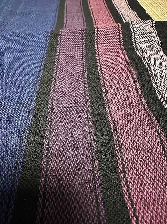 Girasol Marsupi portabebè: Girasol small stripe Bilberry Rock Wrap – Usato da Alterswil FR venduto da blueeyes86 1