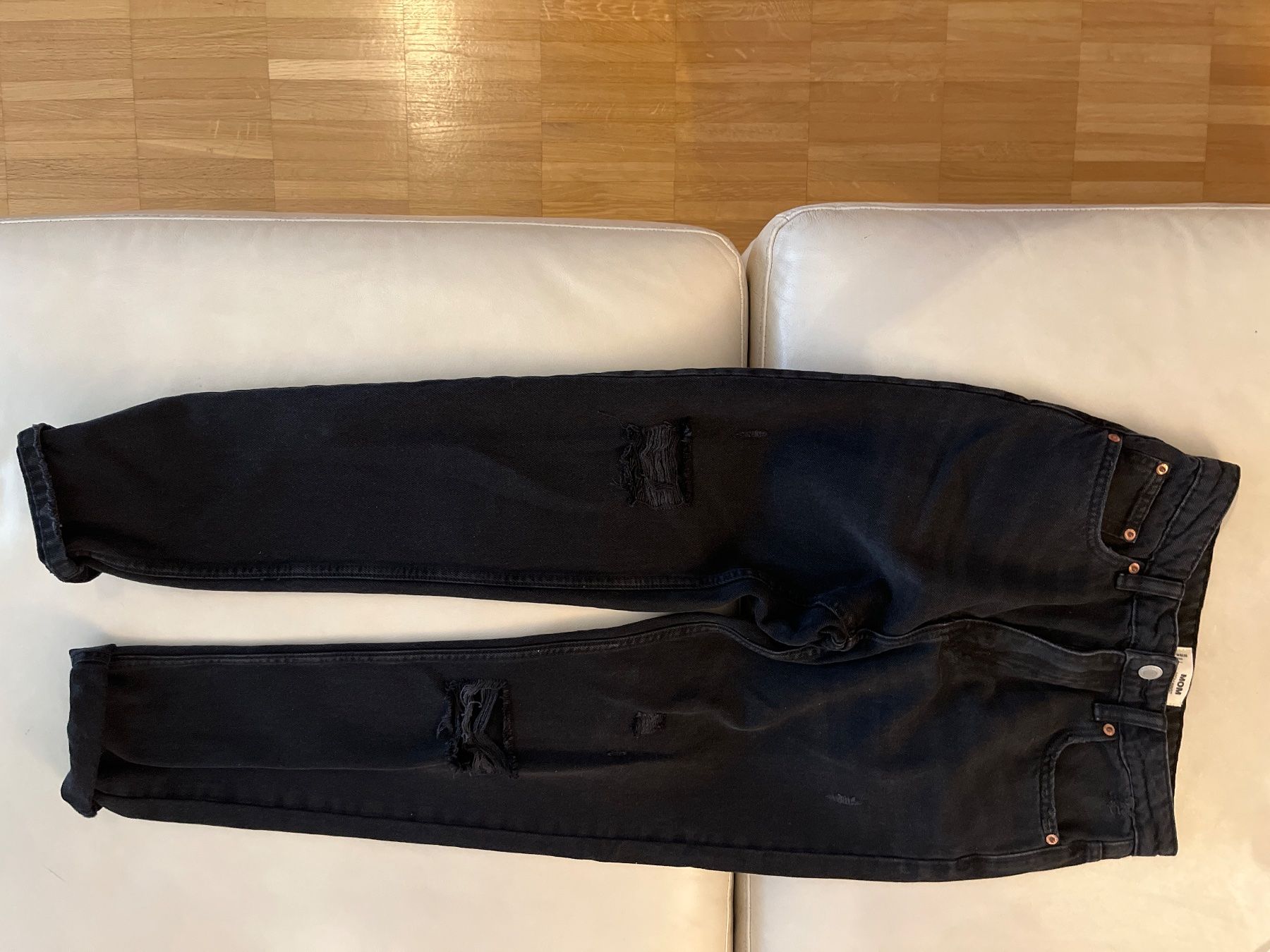 Tally Weijl Jeans: Tally schwarze Jeans gr 34 – Usato da Adligenswil venduto da Phoenix2017