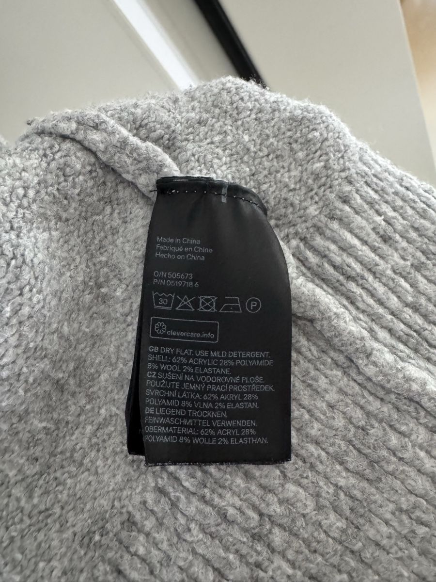 H&M Maglioni & Felpe: H&M Strickjacke, hellgrau, Grösse M – Usato da Zürich venduto da dan_bxq2 2