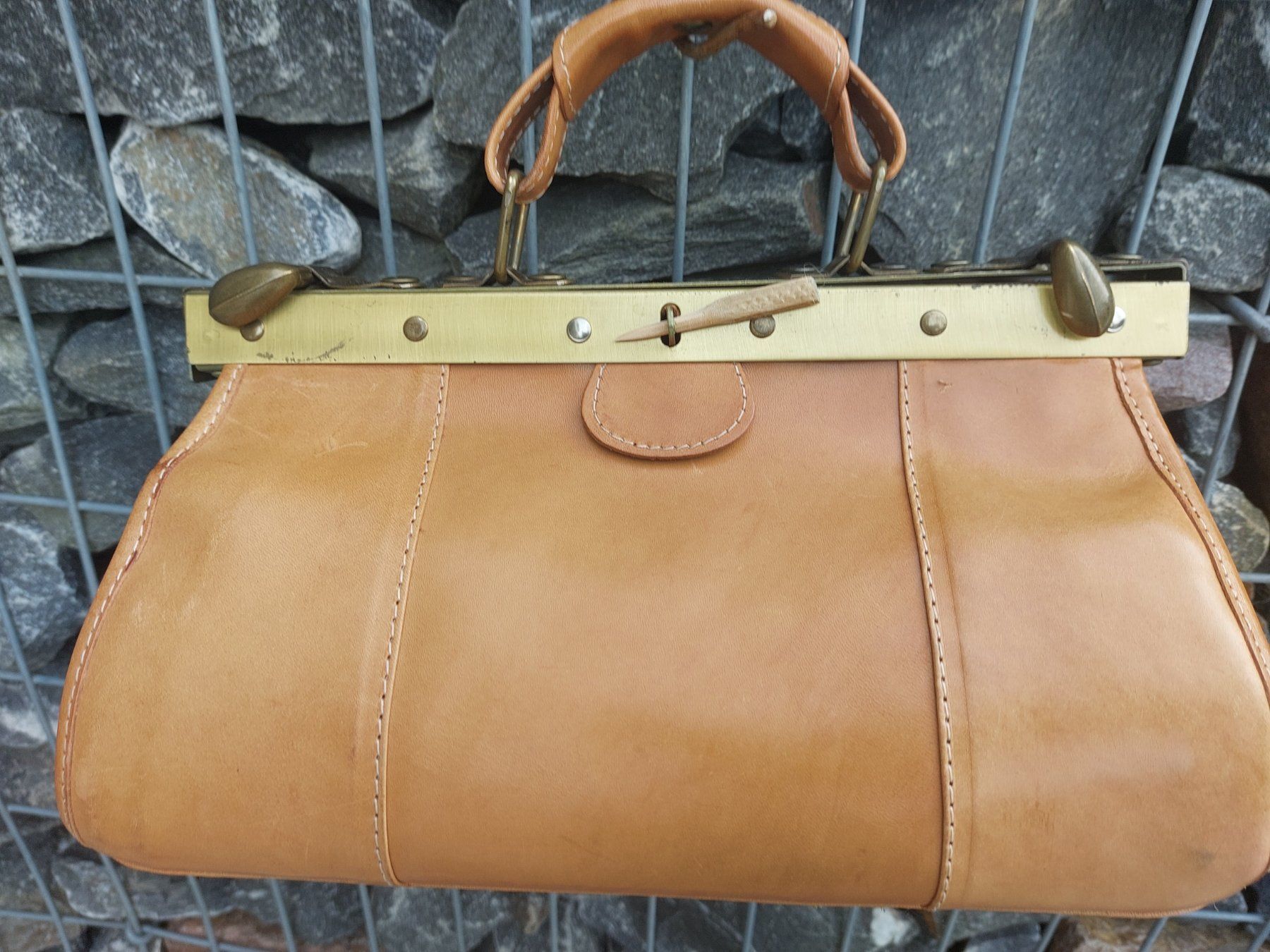Taschen für Damen: DAMEN HANDTASCHE UNIKAT ECHT LEDER  !!!! – Neu und originalverpackt aus Summaprada von nora014