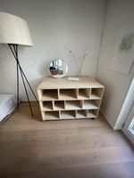 Holzmöbel auf Rollen/Rollkorpus