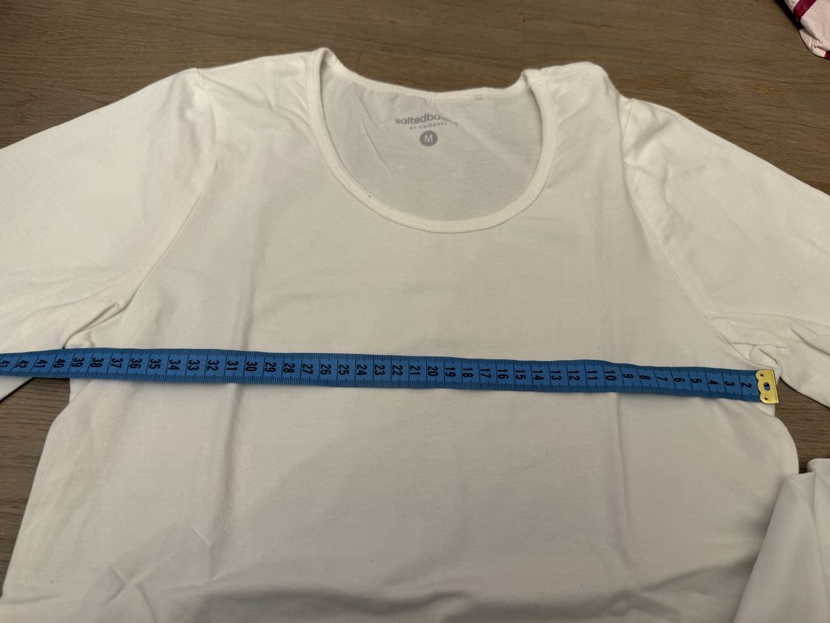 Lotti di vestiti: 3 Basicshirts weiss/rosa gr. S/M – Usato da Rubigen venduto da Elmacino 2