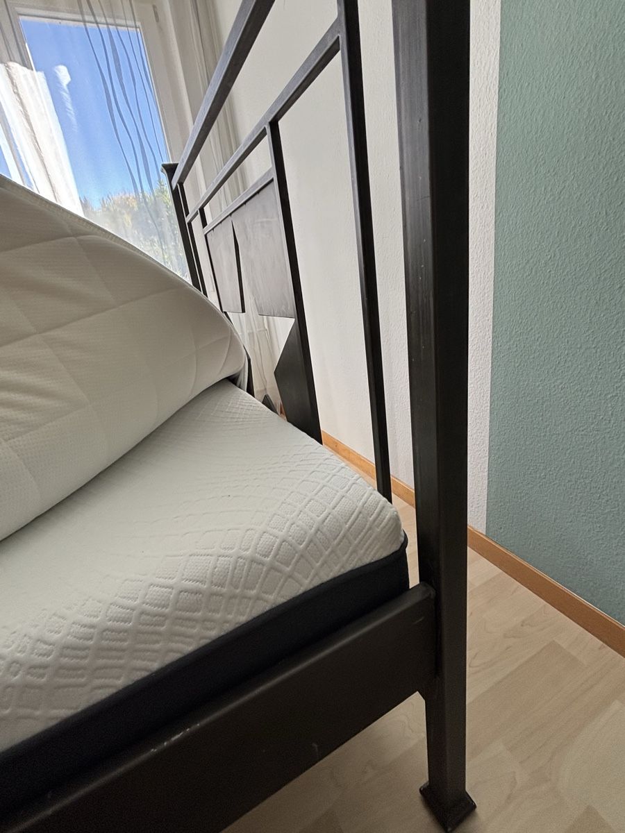 Letti: Metallbett mit Stern – Usato da Flurlingen venduto da gamesandmore 3