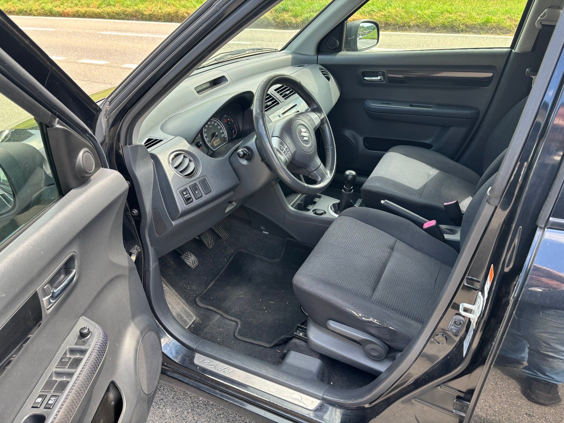 Suzuki Automobili: Suzuki Swift 1.3i 4WD – Difettoso da Detligen venduto da sonjzi 6