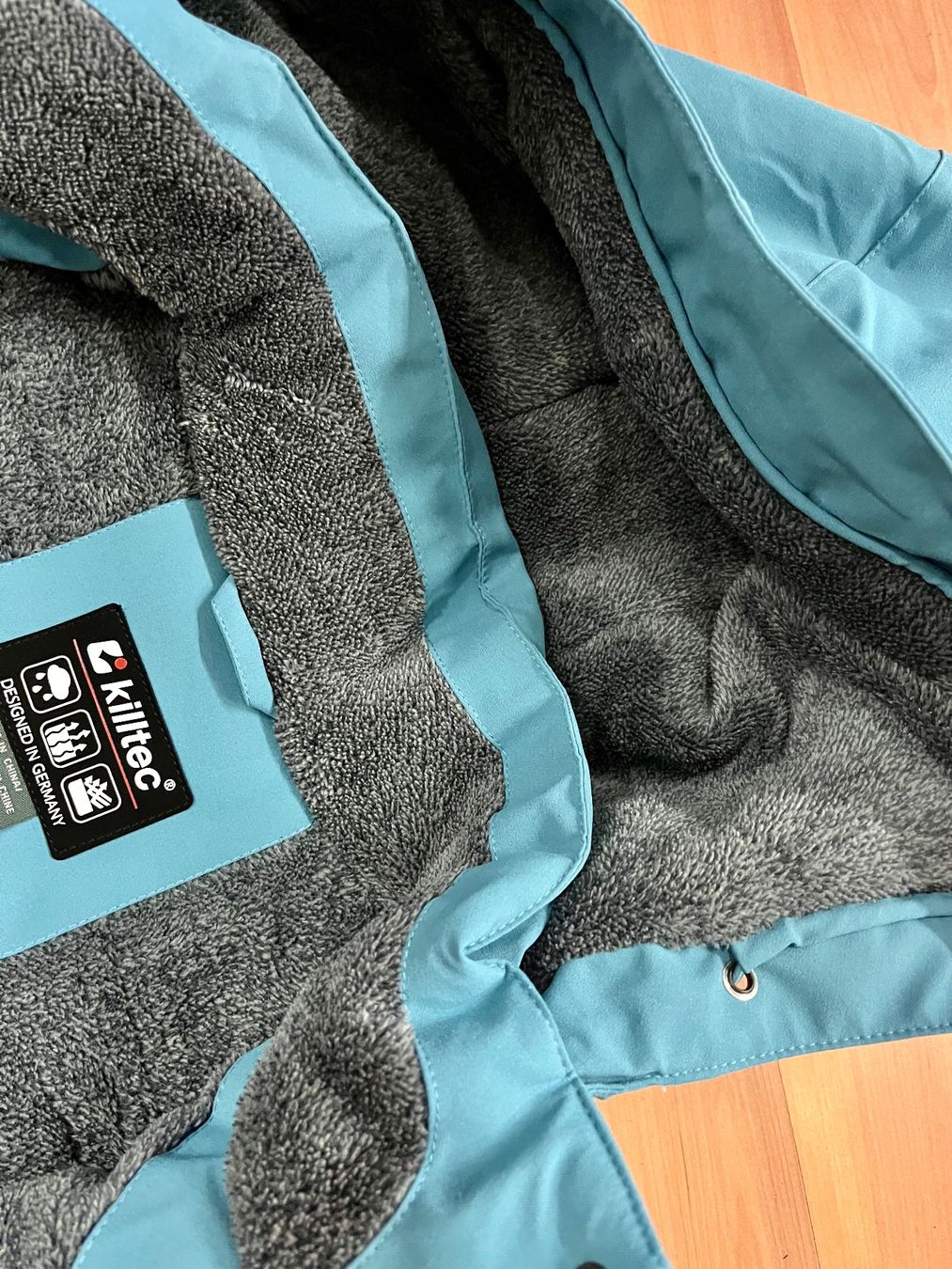 Killtec Giacche: OutdoorJacke m/Kapuze "Killtec" kuscheliges Teddyfutter Gr40 – Nuovo e nell'imballaggio originale da Adliswil venduto da vette56 3