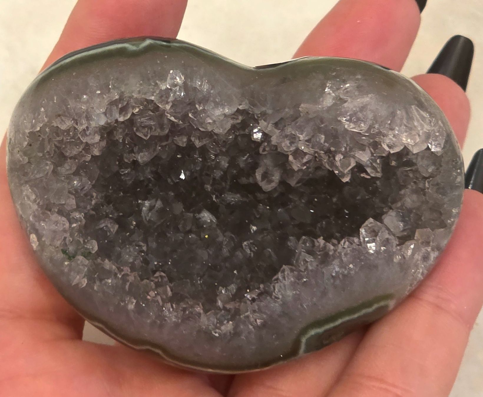 Minerali & Pietre curative: Amethyst Herz 122g – Nuovo e nell'imballaggio originale da Matzingen venduto da Shay_Crystalz