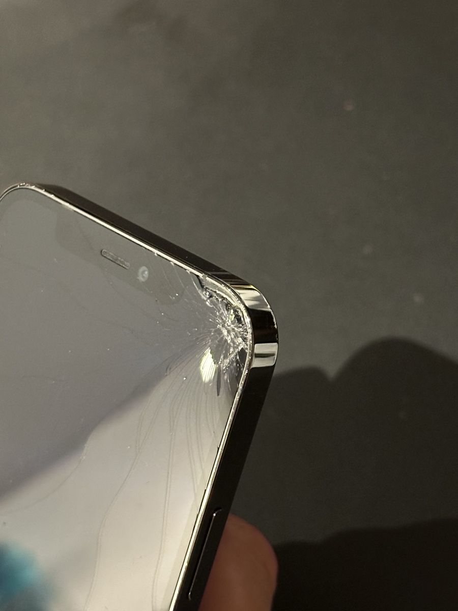 Apple Portables: Apple iPhone 12 Pro 128 GB Graphite / Schwarz – D'occasion à Seuzach par zh1989 3