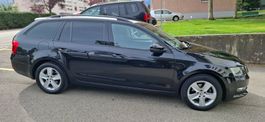 Skoda Octavia G-tec Break noir état correct