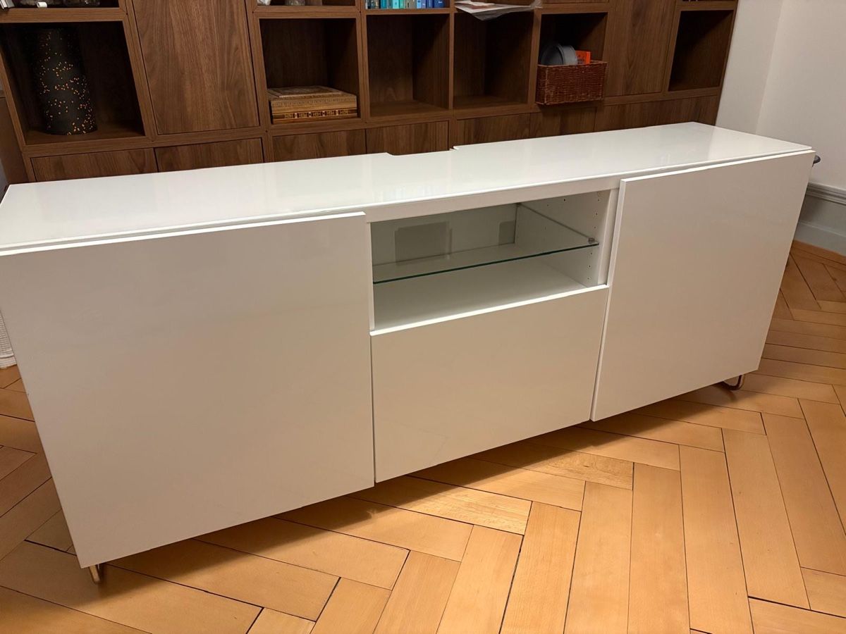 Ikea TV Möbel: IKEA Besta TV Sideboard, white, good condition – Gebraucht aus Zürich von phi_y2ly 1
