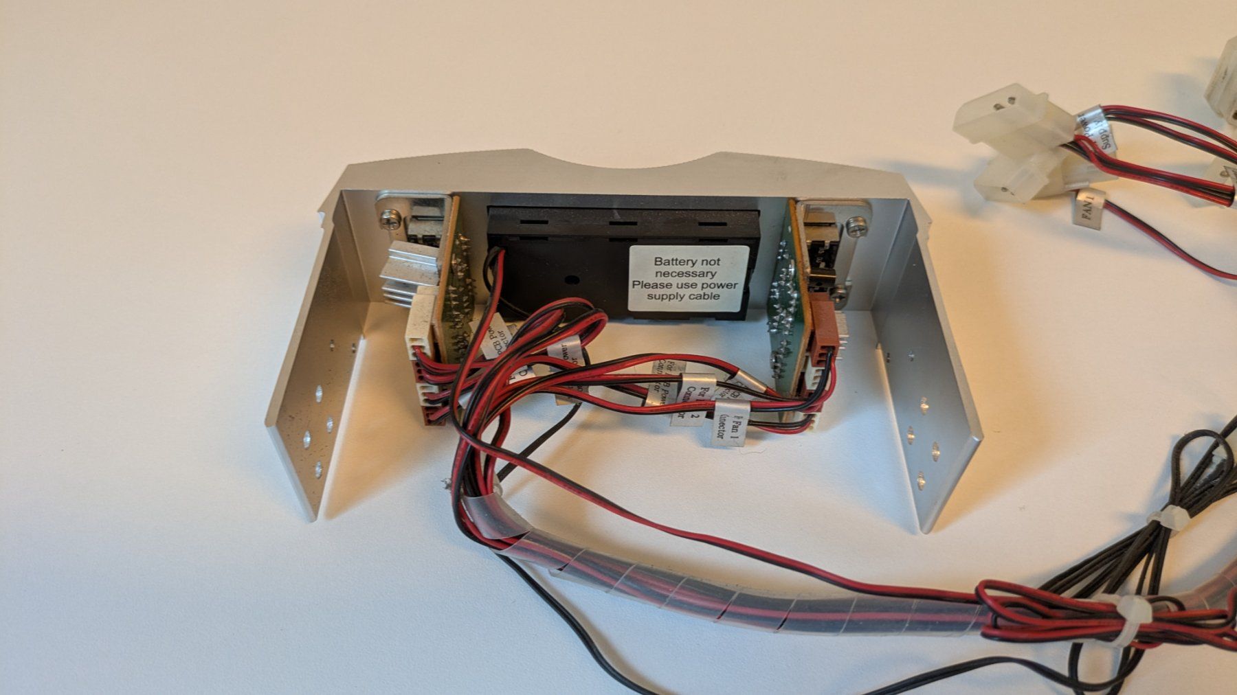 Thermaltake Elektronikbauteile: Thermaltake Lüftersteuerung, 4-Kanal Fan Controller – Gebraucht aus Menziken von mame18 2