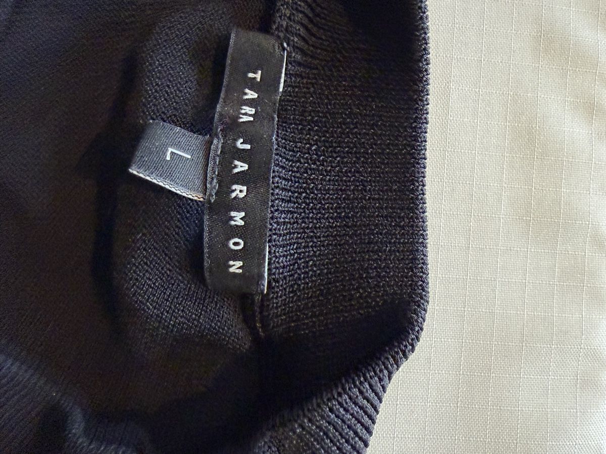 Maglioni & Felpe: Tara Jarmon Schwarzer Pullover, Grösse L, Top Zustand! – Usato da Zumikon venduto da ems_6kdb 1