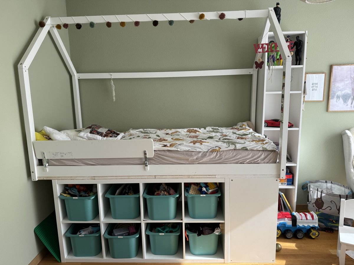 Letti: Kinderbett 90x200 – Usato da Fehraltorf venduto da asa_b9pr 1