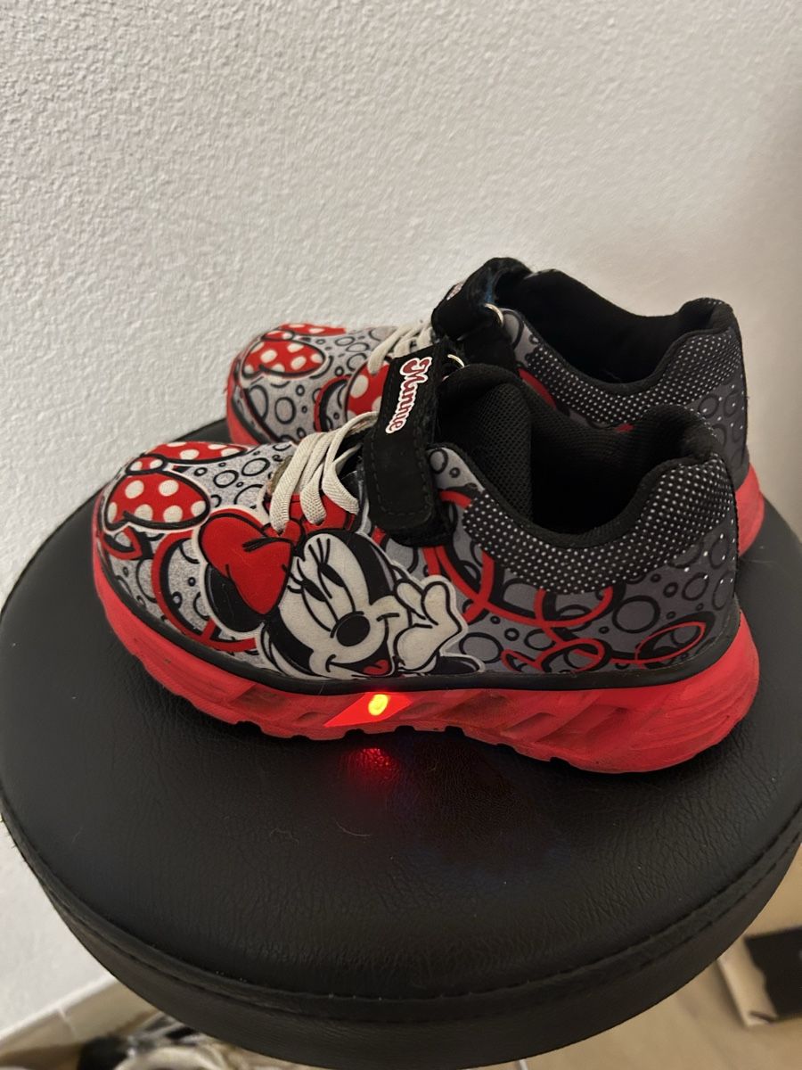 Scarpe per ragazzi: Scarpe con luci – Usato da Bodio TI venduto da mel_6pmm 1