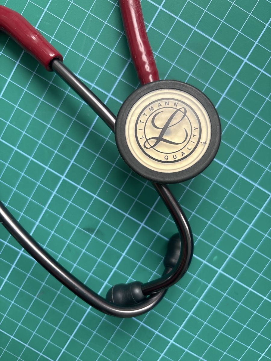 Littmann Attrezzature mediche: Stethoskop Littmann – Usato da Wald ZH venduto da ukulele77 1