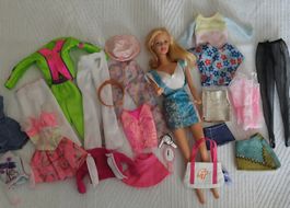 Barbie mit viel Zubehör