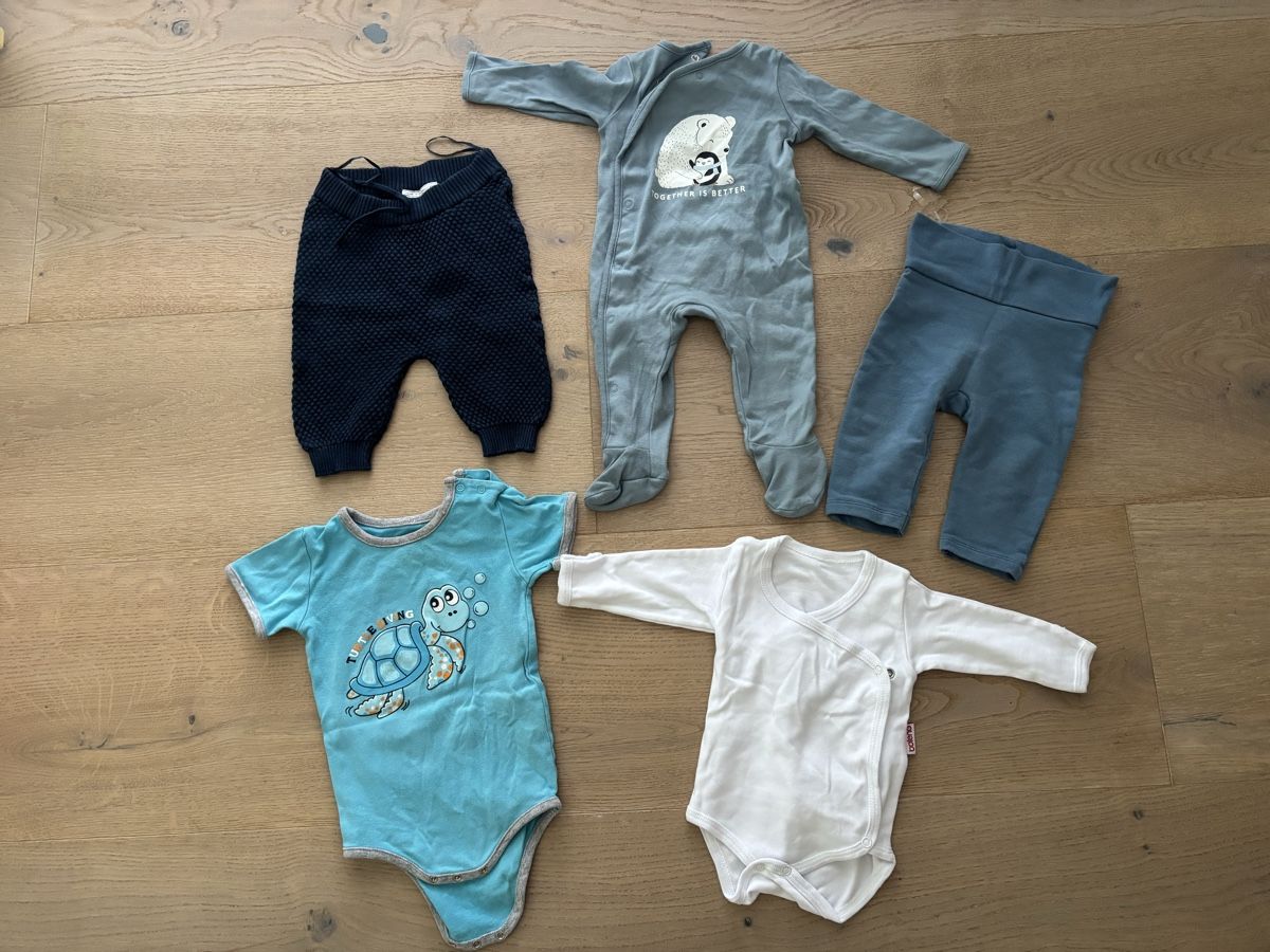 Lotti & Set di vestiti: Baby Clothes Bundle Size 68 used – Usato da Männedorf venduto da aztamindenet 1