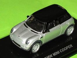 BMW Mini Cooper silber * AUTOart 1:64
