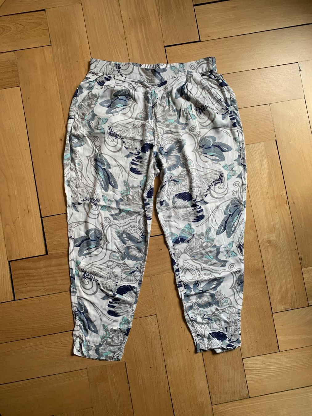 Pantalons: Hose weiss gemustert luftig - 40 – D'occasion à Zürich par Diazaio