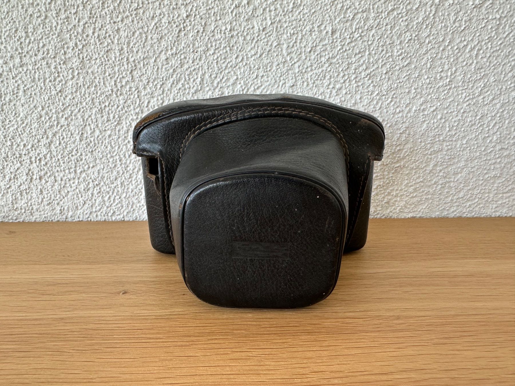 Cover & Protezioni schermo: Eveready Kamera Hülle Leder – Usato da Glattpark(Opfikon) venduto da AydenM