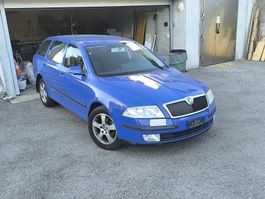 SKODA Octavia Kombi 1.6l ab 1Fr.