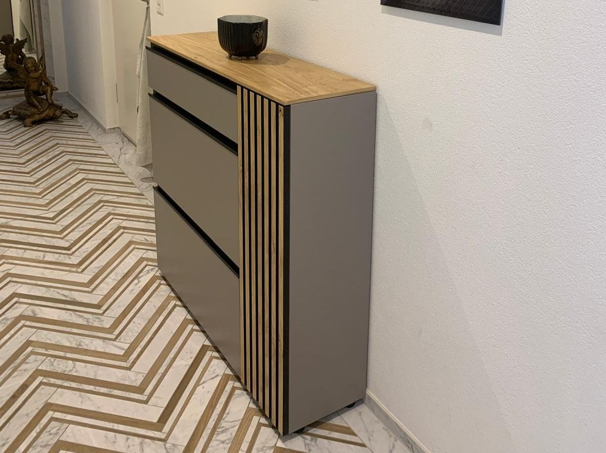 Kommoden: Sideboard / Korpus – Gebraucht aus Holderbank AG von Gute-Artikel