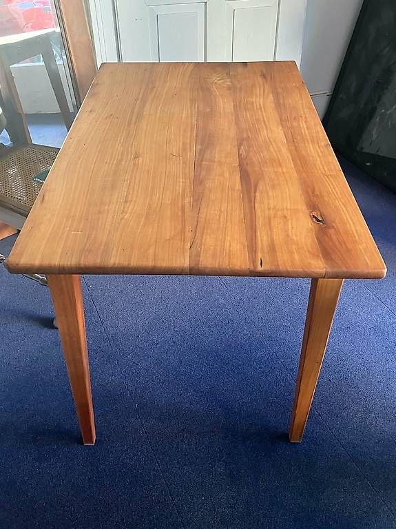 Tische: Antiker Biedermeier Tisch Kirschbaum massiv – Gebraucht aus Horw von luzernicus 1