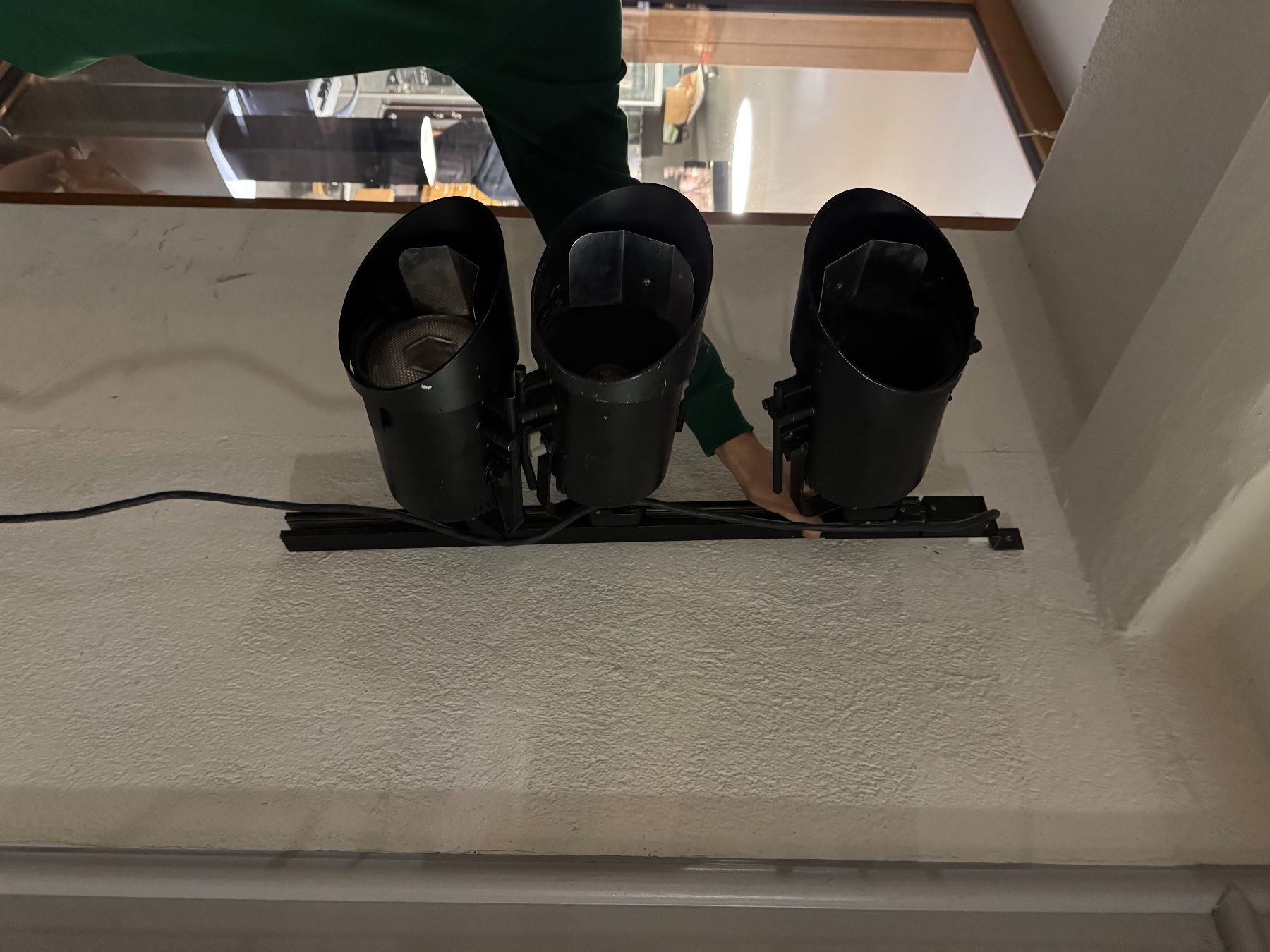 Lampade: Disco Licht 230v Lieferung gratis – Usato da Thun venduto da Thuno6 1