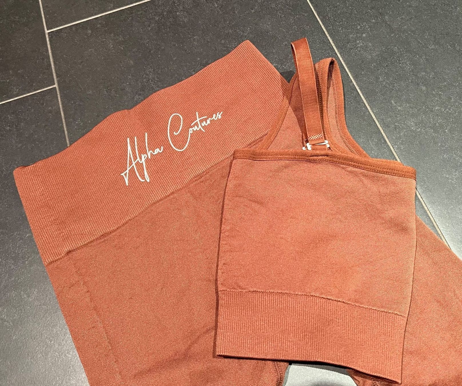 Leggings: Alphacoutures Luxe Leggings – Nuovo (secondo la descrizione) da Büttikon AG venduto da nat_2wl7 1